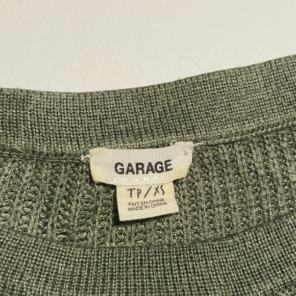 Garage Green Sweater with shoulder cut - Picture 4 of 5